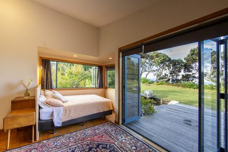 Photo of property in 679 Cove Road, Waipu, 0582