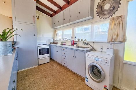 Photo of property in 27 Wilson Road, Balclutha, 9230