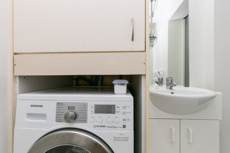 Photo of property in Terrace Garden Apartments, 5c/120 The Terrace, Wellington Central, Wellington, 6011