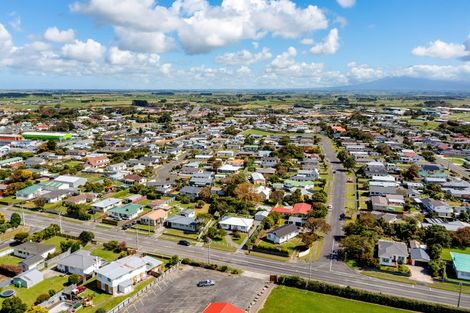 Photo of property in 63 Turuturu Road, Hawera, 4610