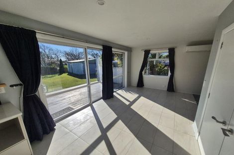 Photo of property in 8 Prisk Place, Hillsborough, Christchurch, 8022
