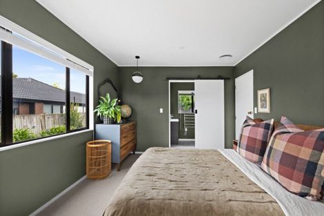 Photo of property in 12 Chestnut Court, Havelock North, 4130