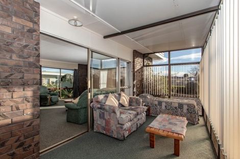 Photo of property in 17 Lyttelton Crescent, Tamatea, Napier, 4112
