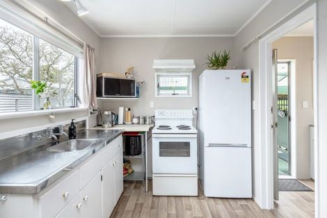 Photo of property in 1a Massey Street, Greytown, 5712