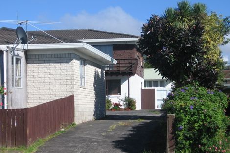 Photo of property in 2/3 Karaka Street, New Lynn, Auckland, 0600