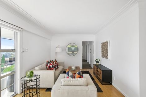 Photo of property in 2/11 Felton Mathew Avenue, St Johns, Auckland, 1072