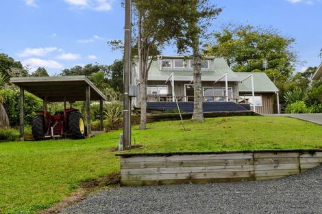 Photo of property in 5 Clinton Road, Tawharanui Peninsula, Warkworth, 0986
