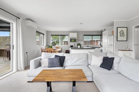 Photo of property in 2 Cooper Street, Pukekohe, 2120