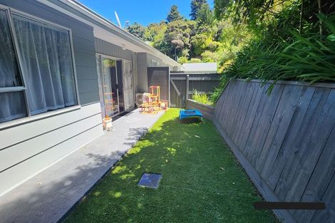 Photo of property in 80c Airlie Road, Plimmerton, Porirua, 5026