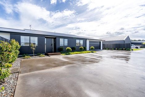 Photo of property in 10 Barker Place, Waikiwi, Invercargill, 9810