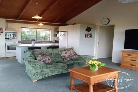 Photo of property in 7 Te Opi Road East, Whakapirau, Maungaturoto, 0583