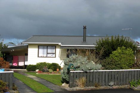 Photo of property in 3 Tasman Crescent, Carterton, 5713