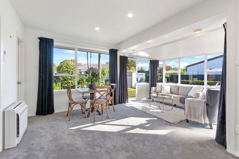 Photo of property in 40 Harrowdale Drive, Avonhead, Christchurch, 8042