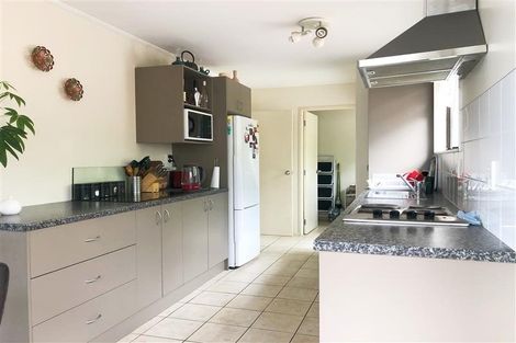 Photo of property in 216 Solar Road, Glen Eden, Auckland, 0602