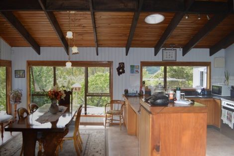 Photo of property in 285 Preeces Point Road, Preece Point, Coromandel, 3506