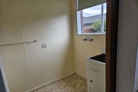Photo of property in 2 Edwards Place, Terrace End, Palmerston North, 4410