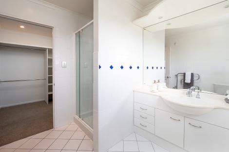 Photo of property in 25 Major Aitken Drive, Huntsbury, Christchurch, 8022