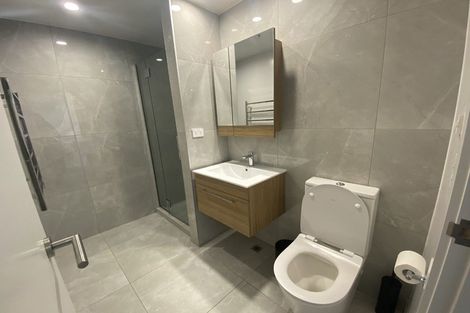 Photo of property in 205/9 Madeira Lane, Grafton, Auckland, 1023