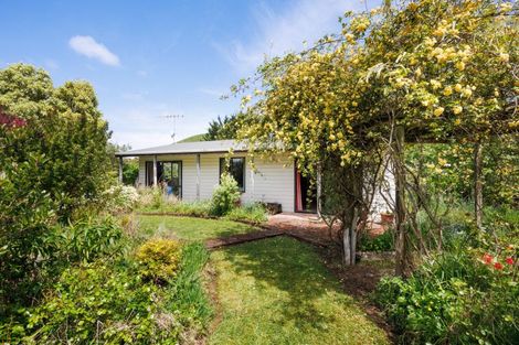 Photo of property in 135 Zigzag Road, Pohangina, Feilding, 4775