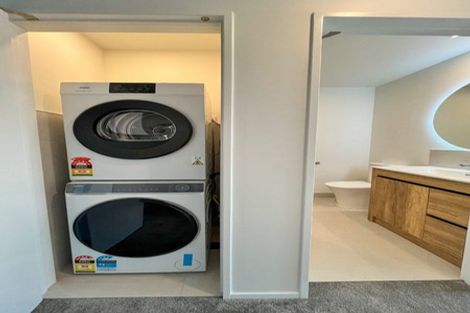 Photo of property in 17/9 Aeroview Drive, Beach Haven, Auckland, 0626
