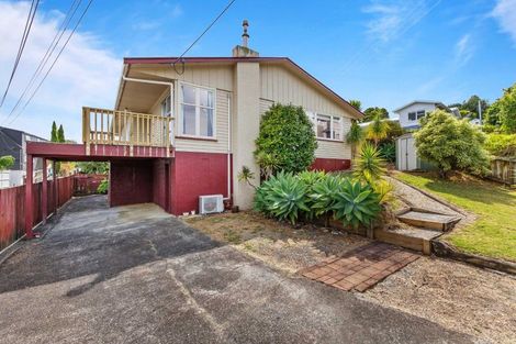 Photo of property in 12 Webb Place, Forrest Hill, Auckland, 0620