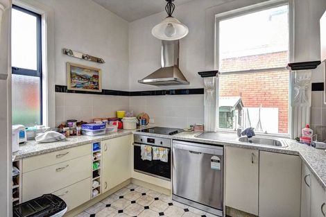 Photo of property in 84 Queens Drive, Saint Kilda, Dunedin, 9012