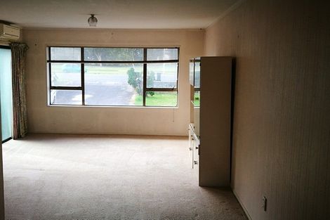 Photo of property in 1/320 Pakuranga Road, Pakuranga Heights, Auckland, 2010