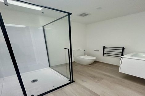 Photo of property in 15 Tiraumea Drive, Pakuranga, Auckland, 2010