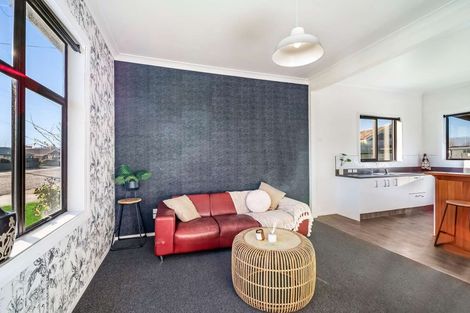 Photo of property in 16 Douglas Street, Balclutha, 9230