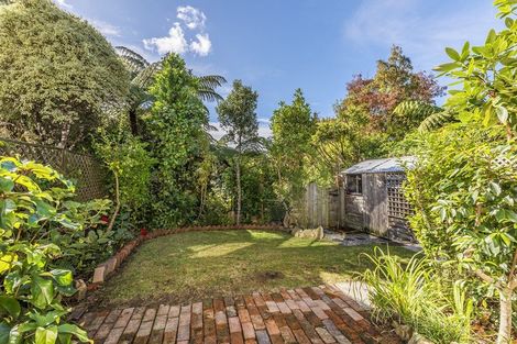 Photo of property in 3 Tedder Way, Karori, Wellington, 6012