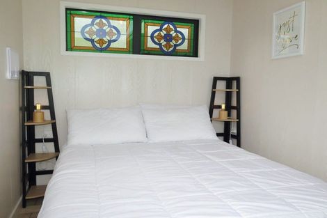 Photo of property in 10 Cross Street, Raglan, 3225