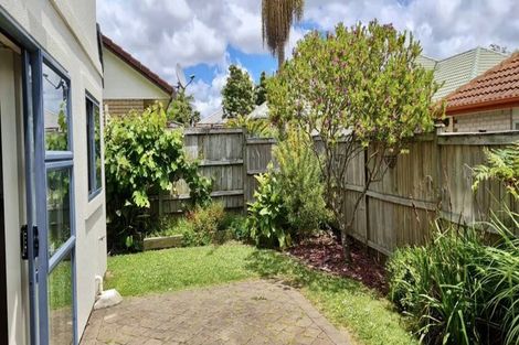 Photo of property in 30 Stellamaris Way, Northpark, Auckland, 2013