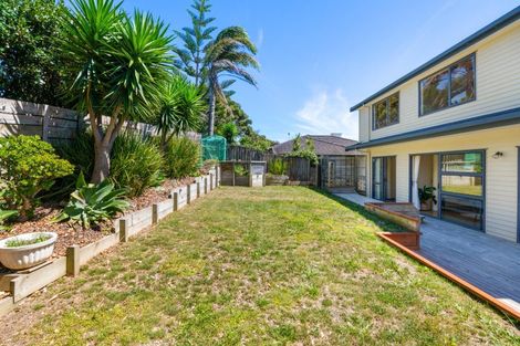 Photo of property in 148 Red Beach Road, Red Beach, 0932