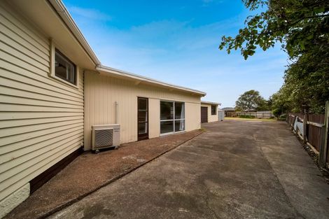 Photo of property in 195 Waihi Road, Hawera, 4610