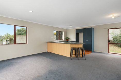 Photo of property in 1 Smylie Close, Ohauiti, Tauranga, 3112