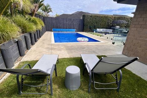 Photo of property in 14 Will Street, Huapai, Kumeu, 0810