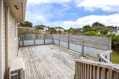 Photo of property in 61 Jillett Street, Titahi Bay, Porirua, 5022