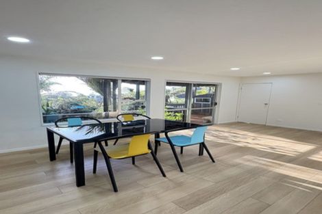 Photo of property in 1/307 East Coast Road, Mairangi Bay, Auckland, 0630
