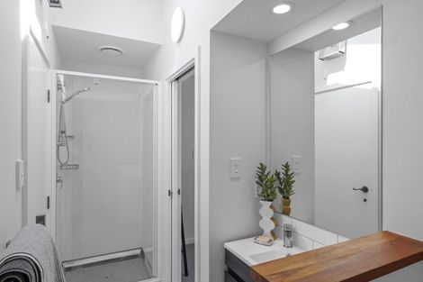 Photo of property in 18 Dyers Pass Road, Cashmere, Christchurch, 8022