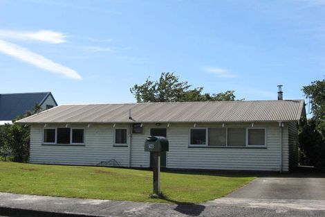 Photo of property in 16 Cook Street, Carters Beach, Westport, 7825