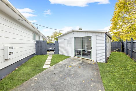 Photo of property in 14 Chantal Place, Red Hill, Papakura, 2110