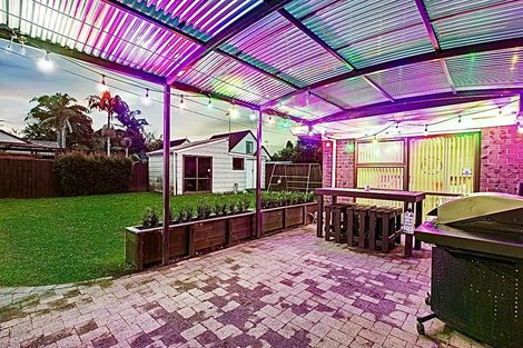 Photo of property in 7 Zenith Place, Conifer Grove, Takanini, 2112