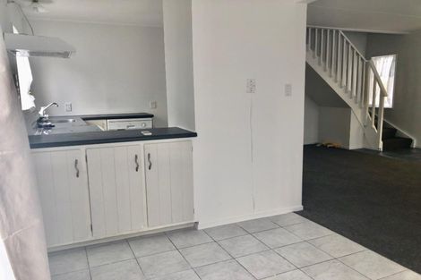 Photo of property in 1/15 Lambrown Drive, Totara Vale, Auckland, 0629