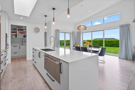 Photo of property in 11 Majestic Chance, Seaward Bush, Invercargill, 9812