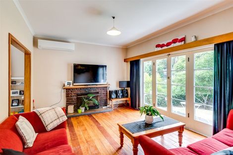 Photo of property in 45 Chaucer Road, Hospital Hill, Napier, 4110