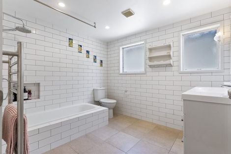 Photo of property in 33b Michaels Avenue, Ellerslie, Auckland, 1051