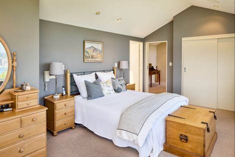 Photo of property in 14 The Crescent, Roseneath, Wellington, 6011