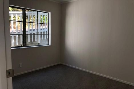 Photo of property in 4/102b Manuka Road, Bayview, Auckland, 0629