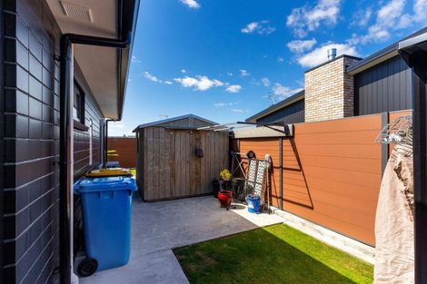 Photo of property in 7 Phoenix Palms Grove, Levin, 5510