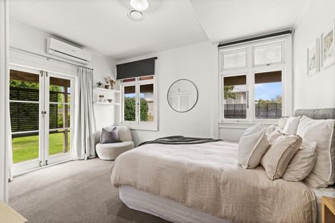 Photo of property in 2 Mcdonald Street, Napier South, Napier, 4110